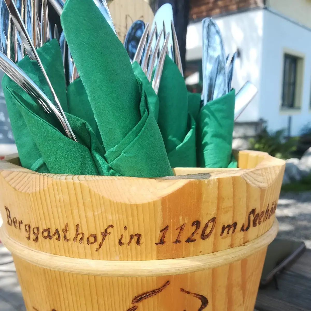 Essen und Trinken, Berggasthof Huggenberg
