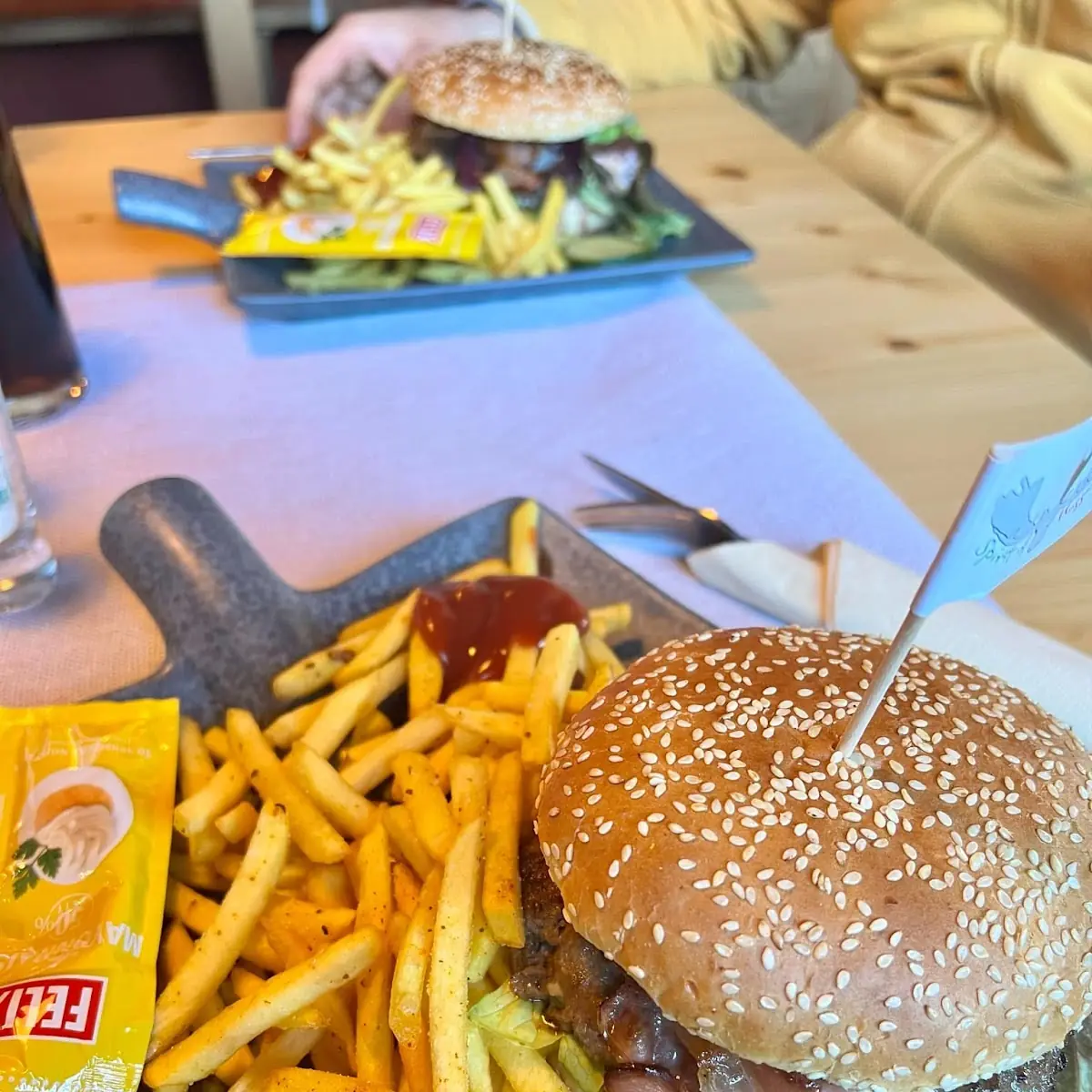 Essen und Trinken, Berggasthof Huggenberg