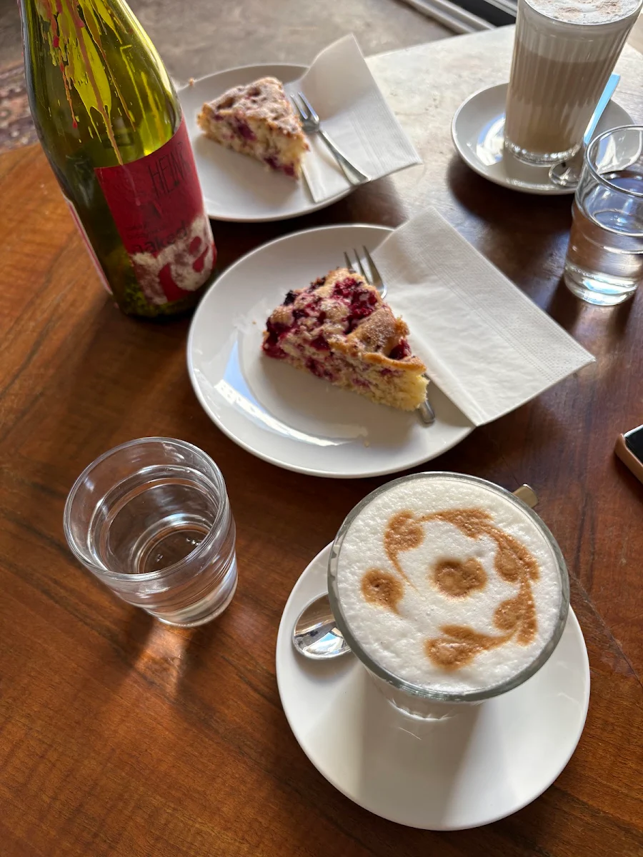 Essen und Trinken photo 1