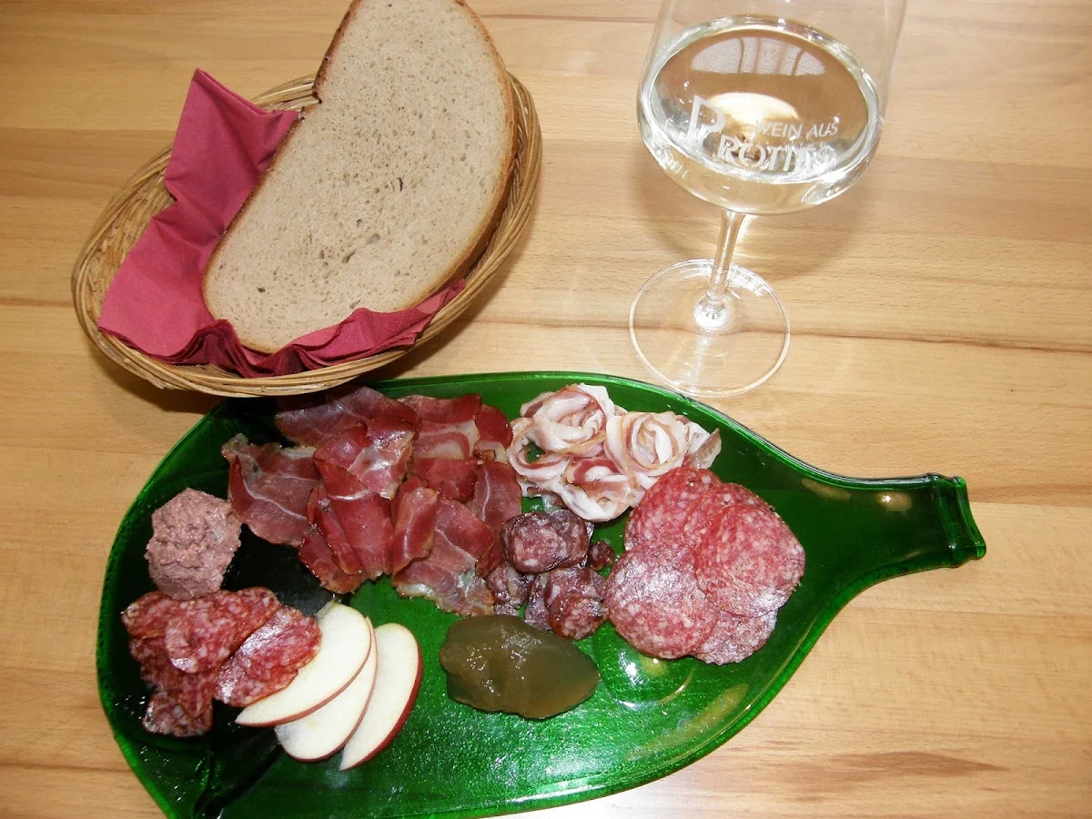 Essen und Trinken photo 2