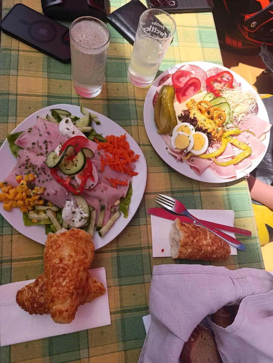Essen und Trinken photo 2