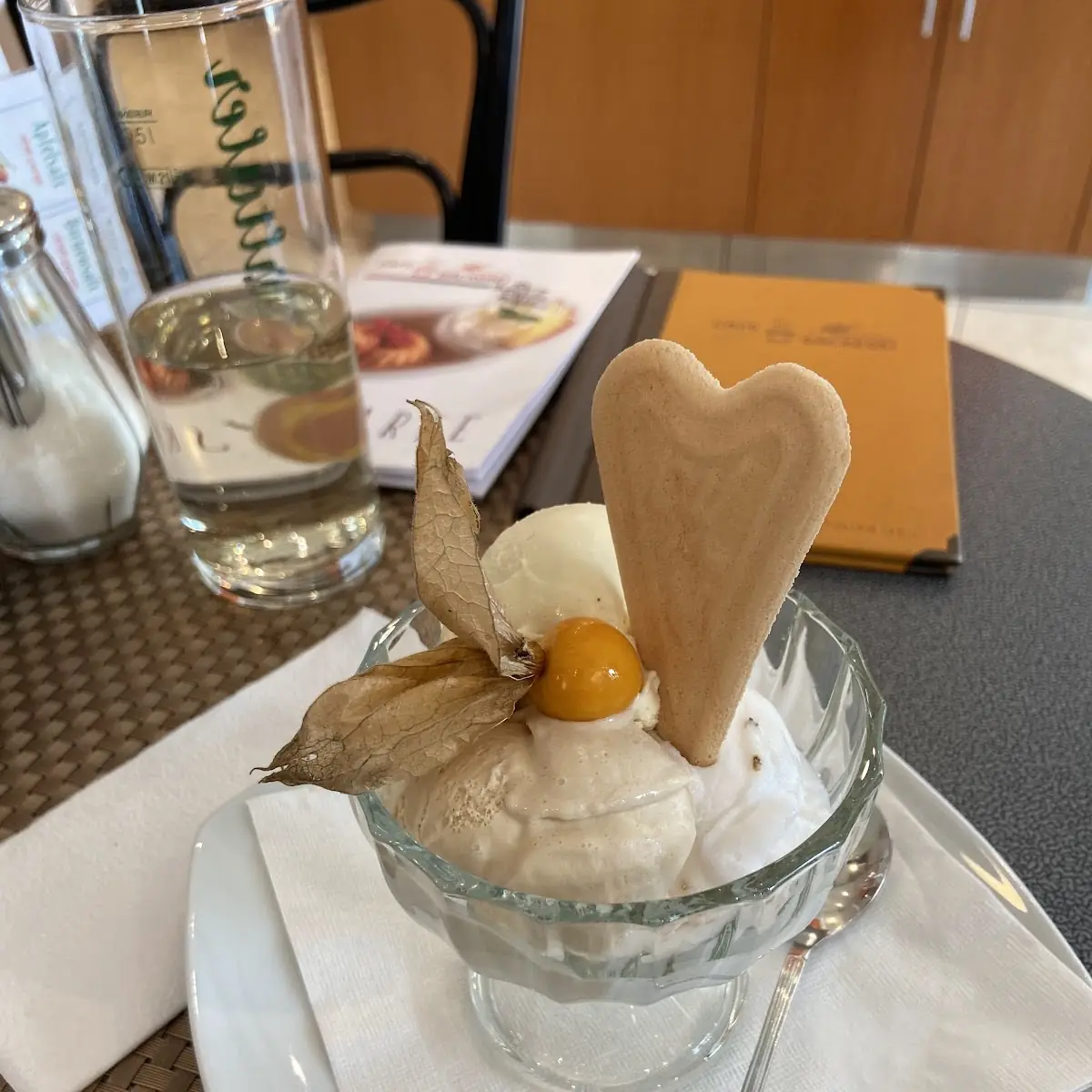 Essen und Trinken photo 2