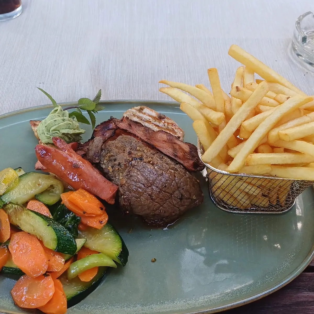Essen und Trinken photo 3