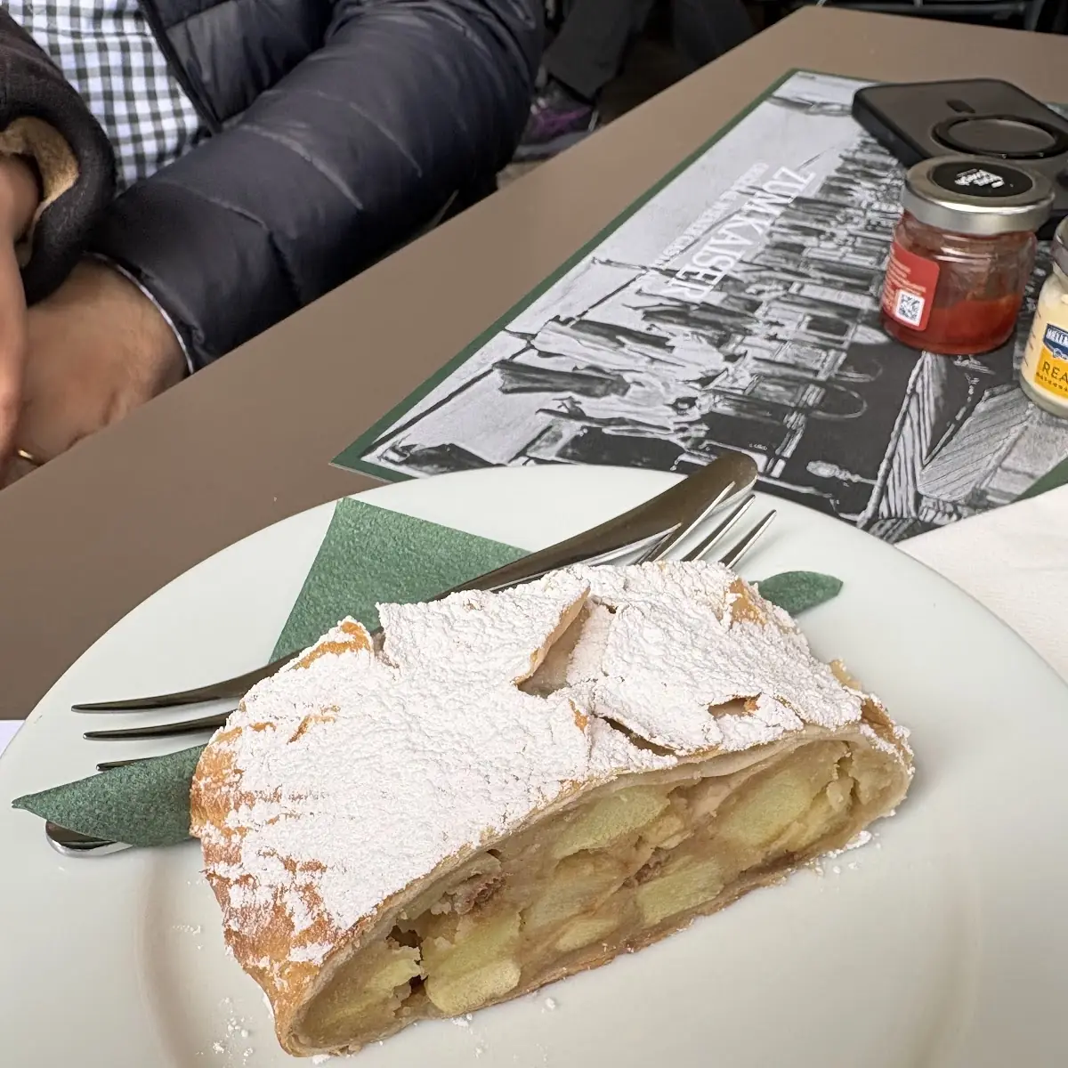Essen und Trinken, Gasthaus ZUM KAISER
