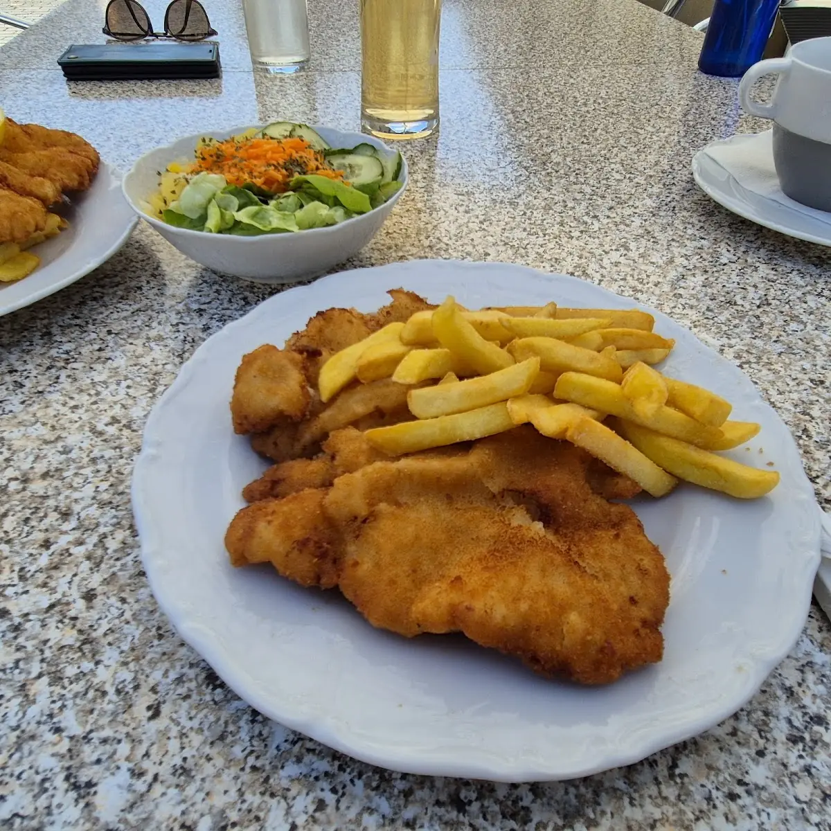 Essen und Trinken photo 1