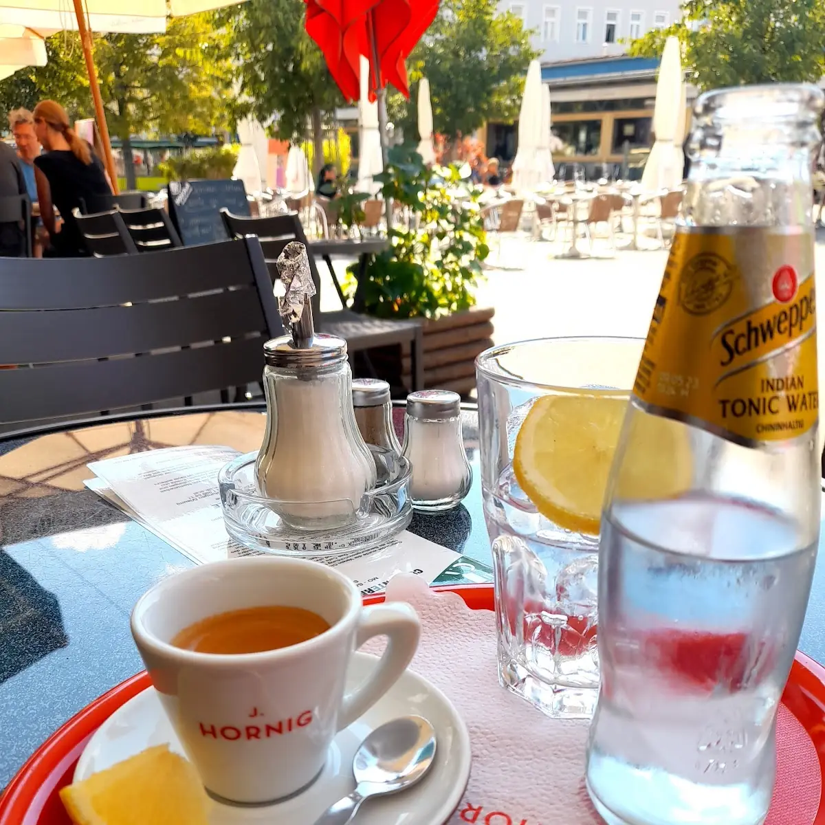 Essen und Trinken photo 2