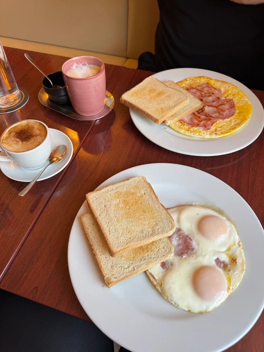Essen und Trinken photo 2