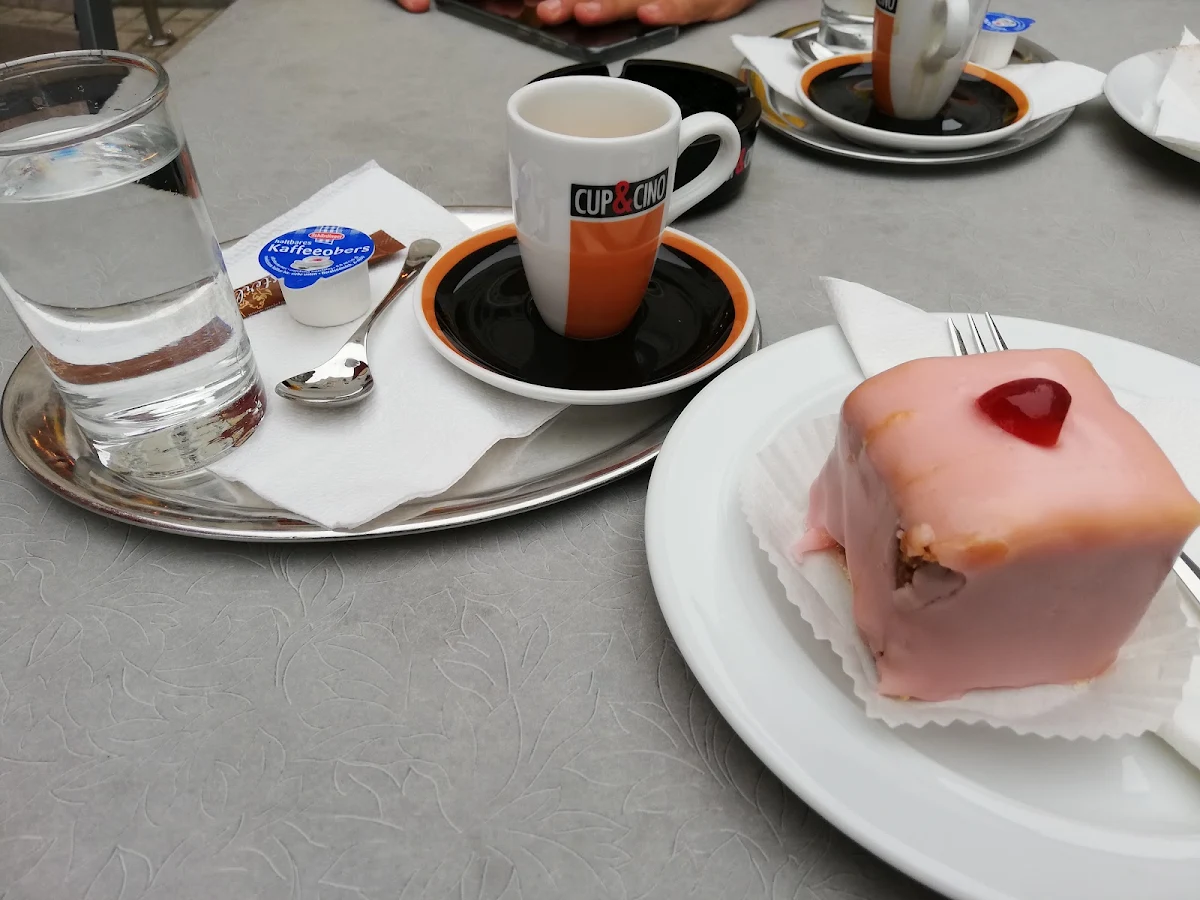 Essen und Trinken photo 3