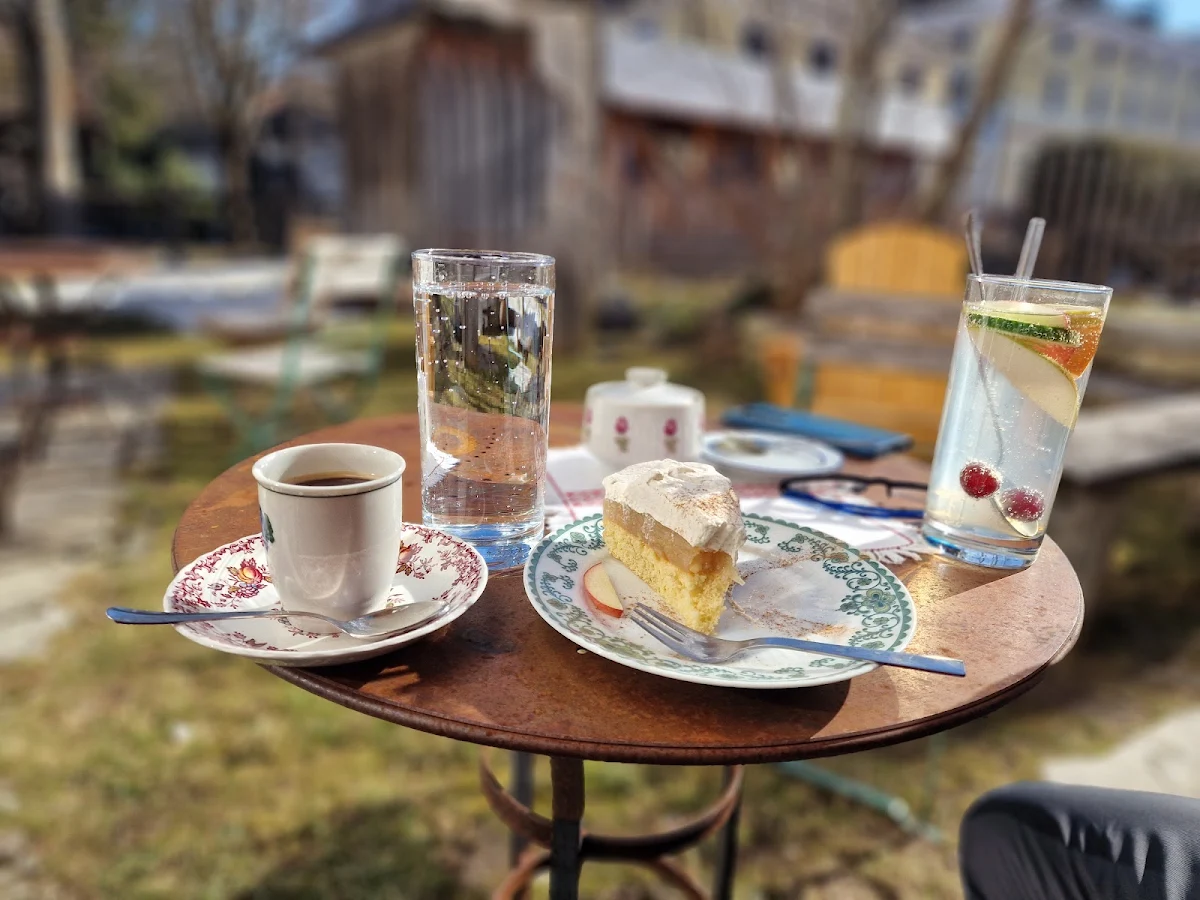 Essen und Trinken photo 2