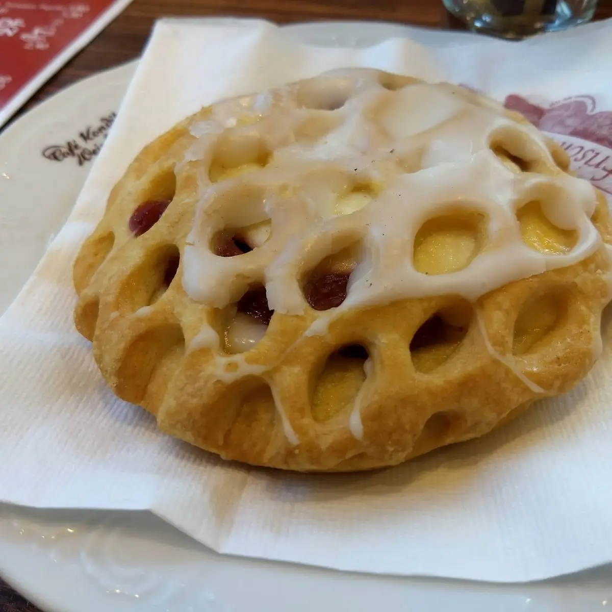 Essen und Trinken, Bäckerei Konditorei WEINBERGER, Stauwerkstraße 85, Ybbs