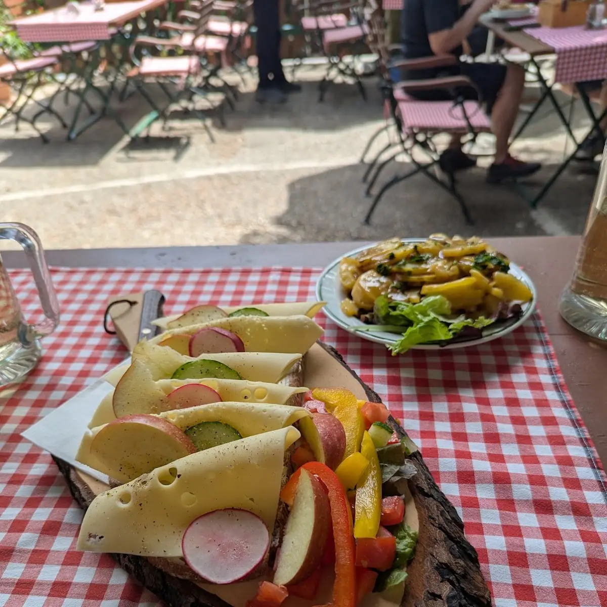 Essen und Trinken photo 1