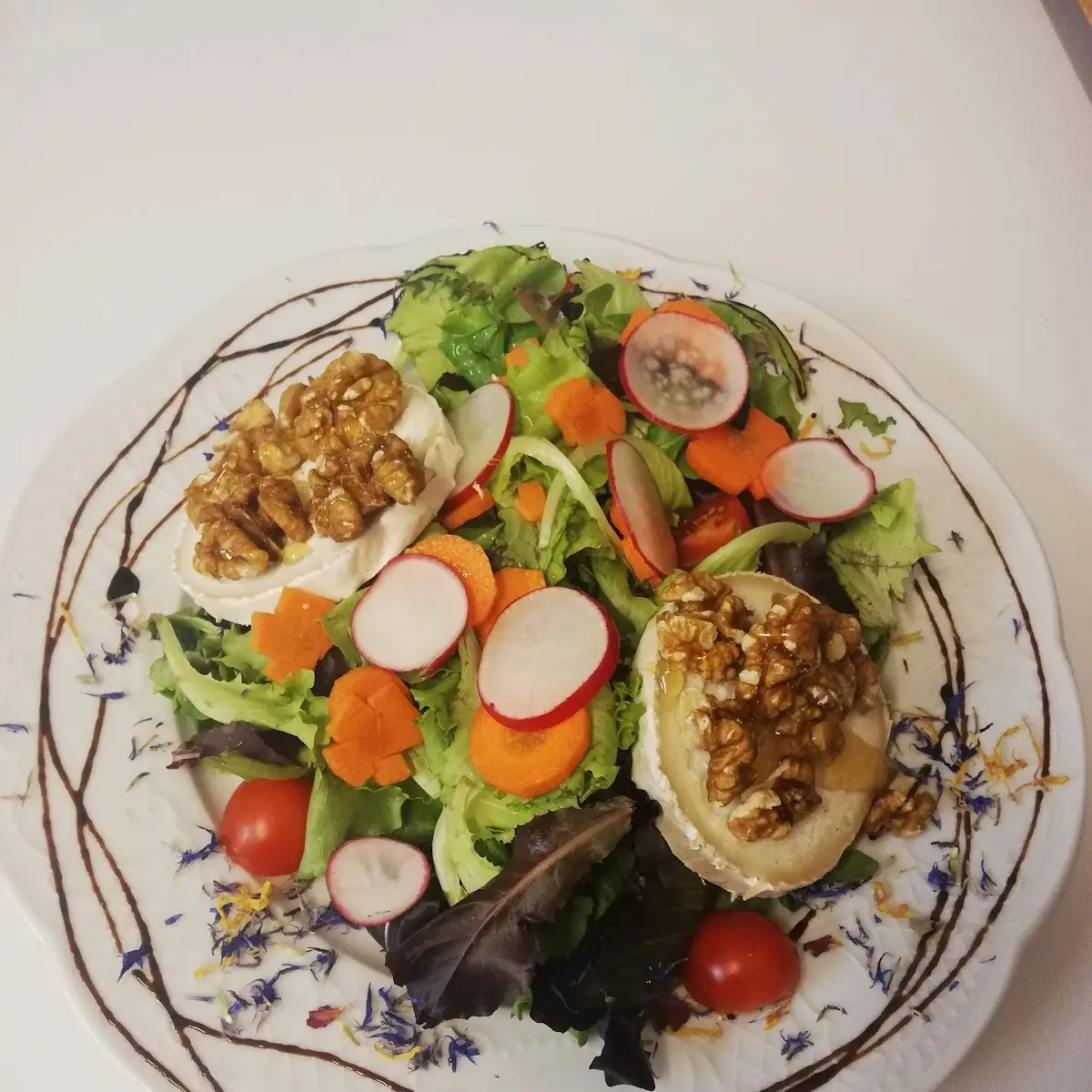 Kozí Sýr Se Salátem
