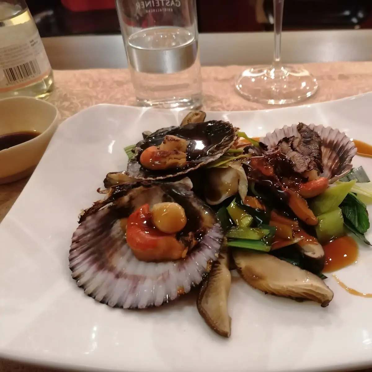 Jakobsmuscheln Morcheln Gemüse