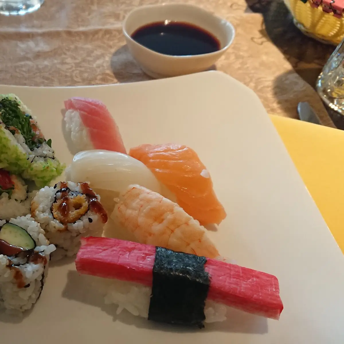 Sushi Sashimi Variados
