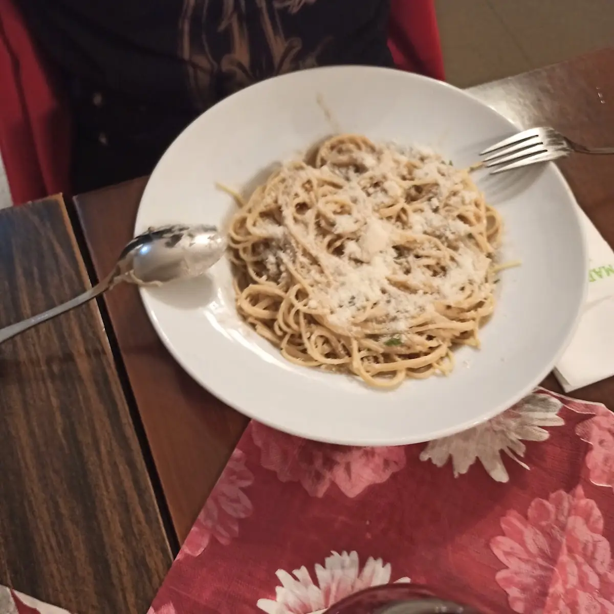 Pasta Mit Thunfisch Und Parmesan