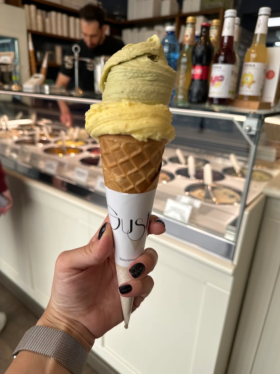 Pistacchio E Crema Sarda