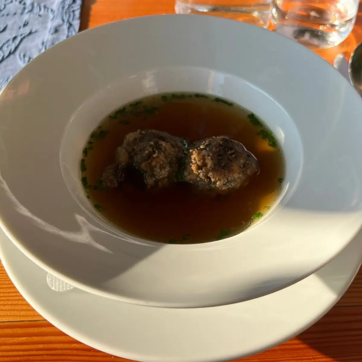 Leberknödelsuppe
