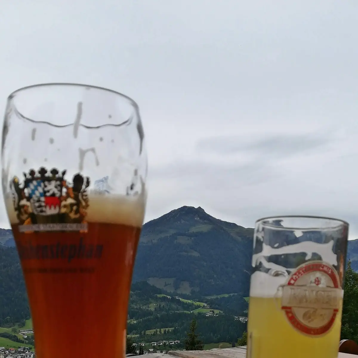Dunkles Hefeweizen Und Radler