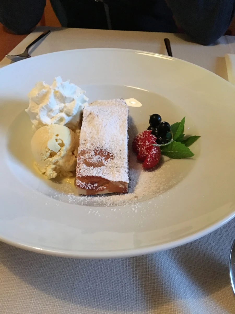 Apfelstrudel