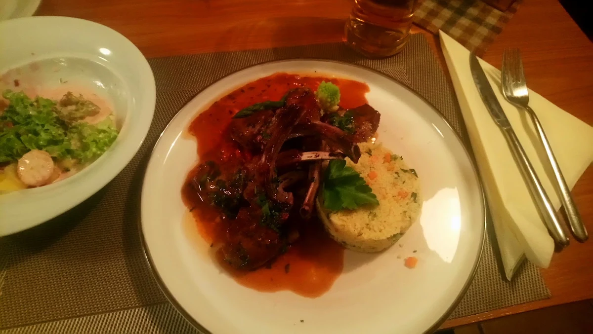 Die Lammkoteletts Sind Genial