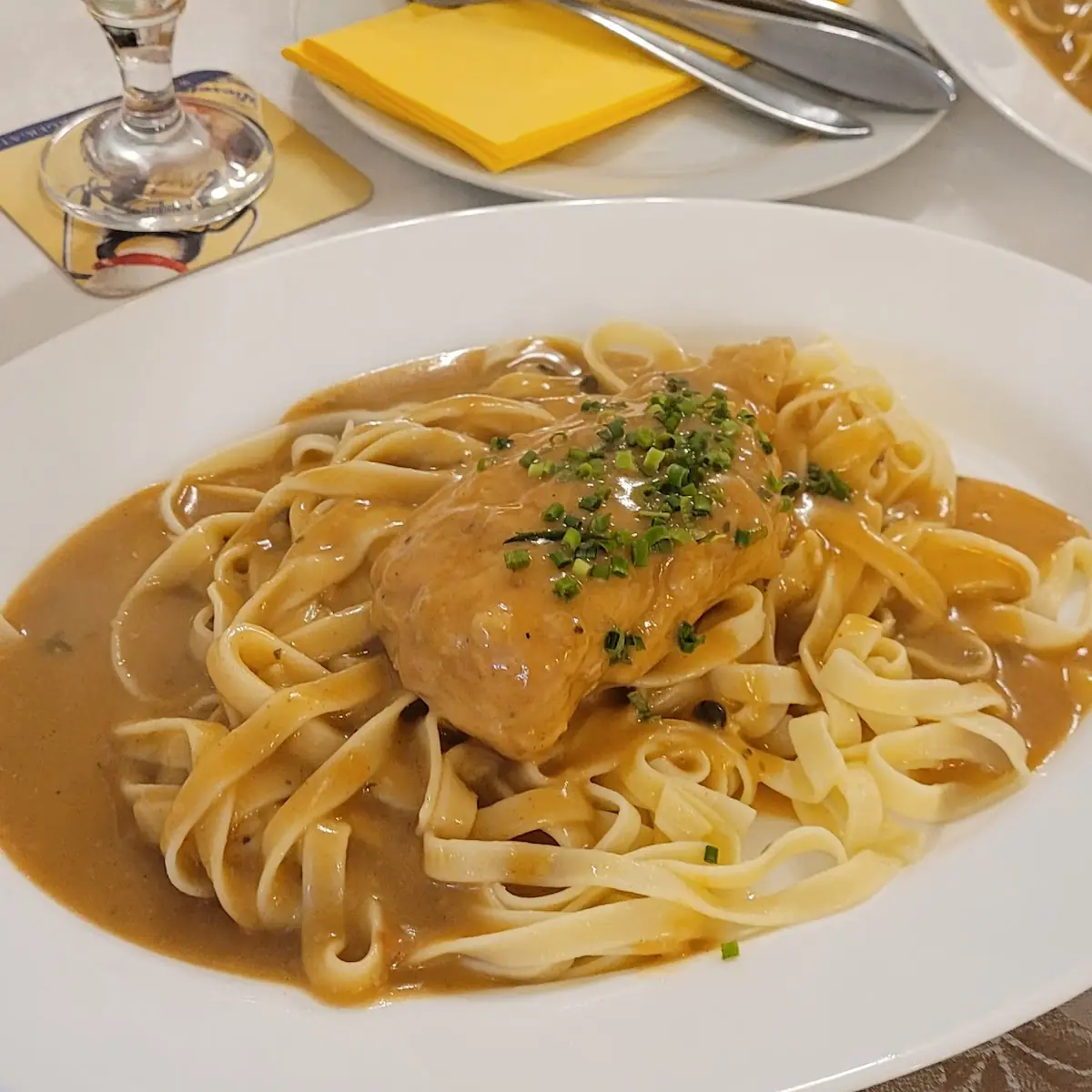 Hühnerbrust Mit Pfeffersauce