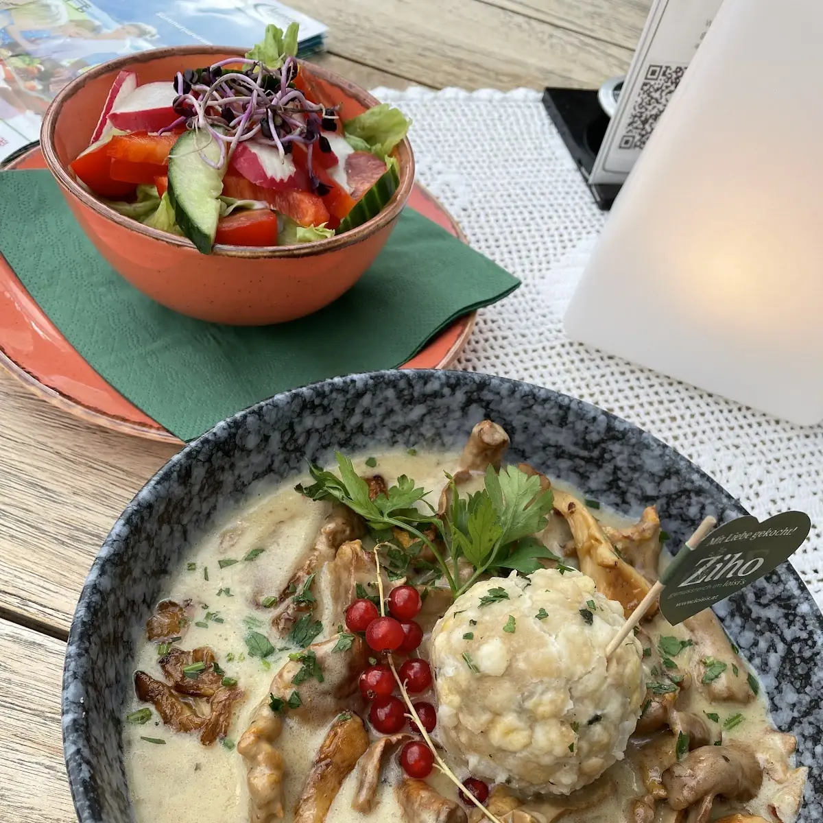Pfifferling Gulasch Mit Semmelknödel