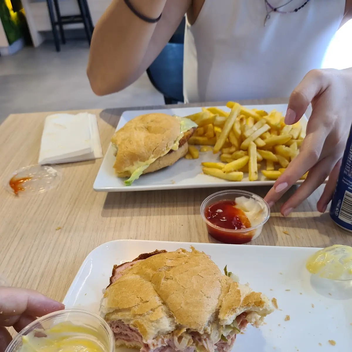 Putenleberkäse Semmel