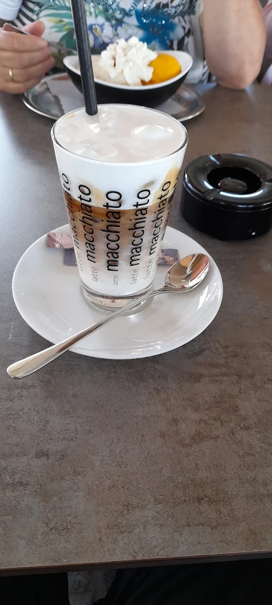Geeister Latte Macchiato