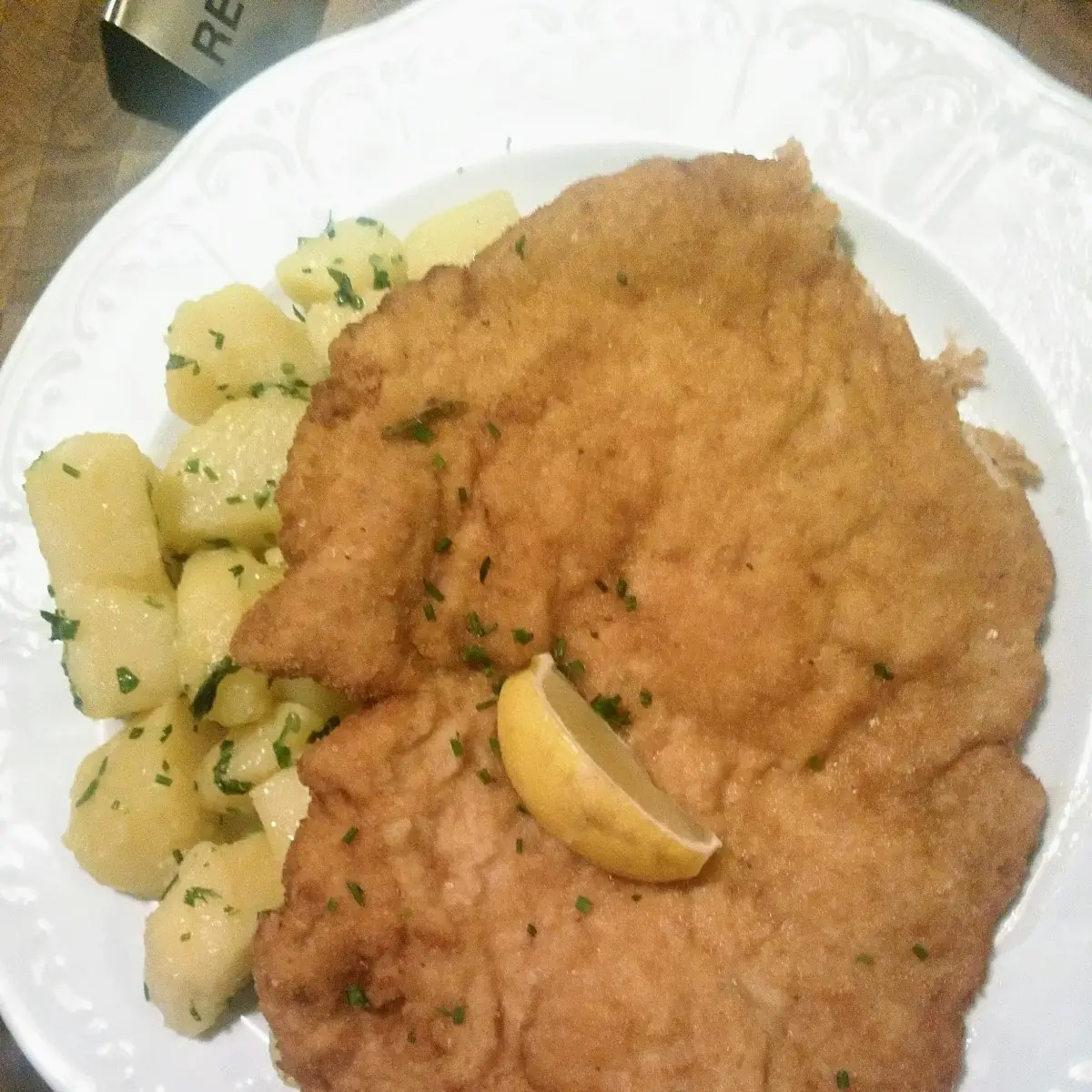 Wienerschnitzel Mit Petersilkartoffel