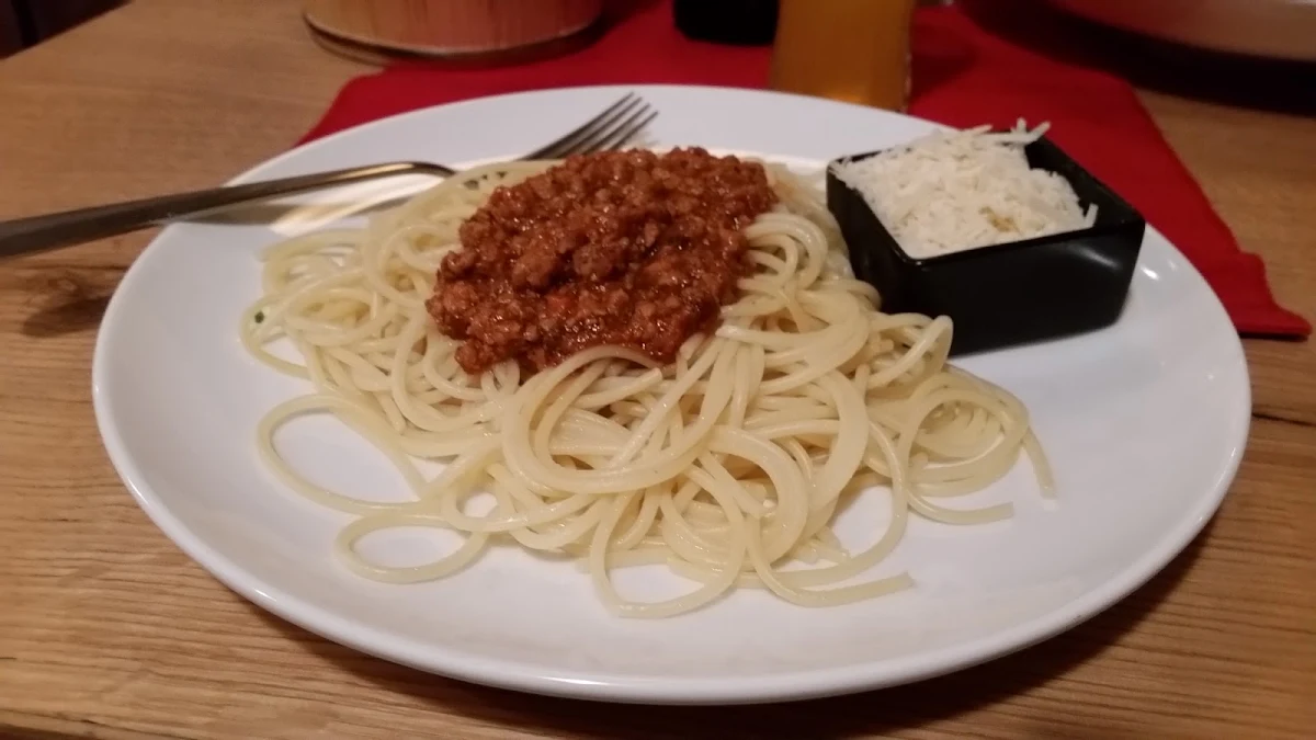 Spaghetti Alla Bolognese