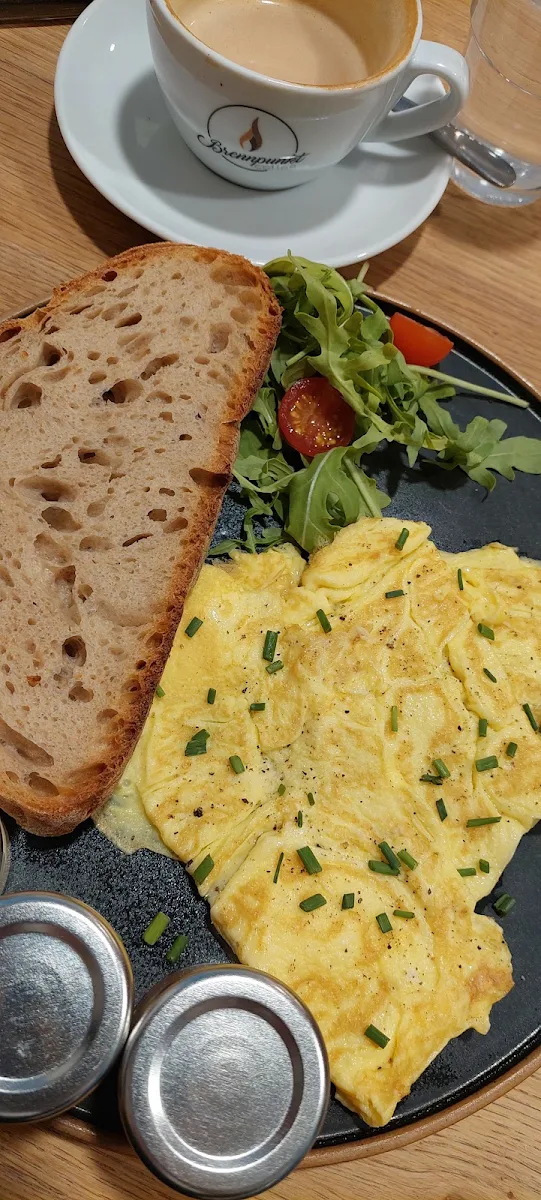 Omelette with Sourdough Bread
