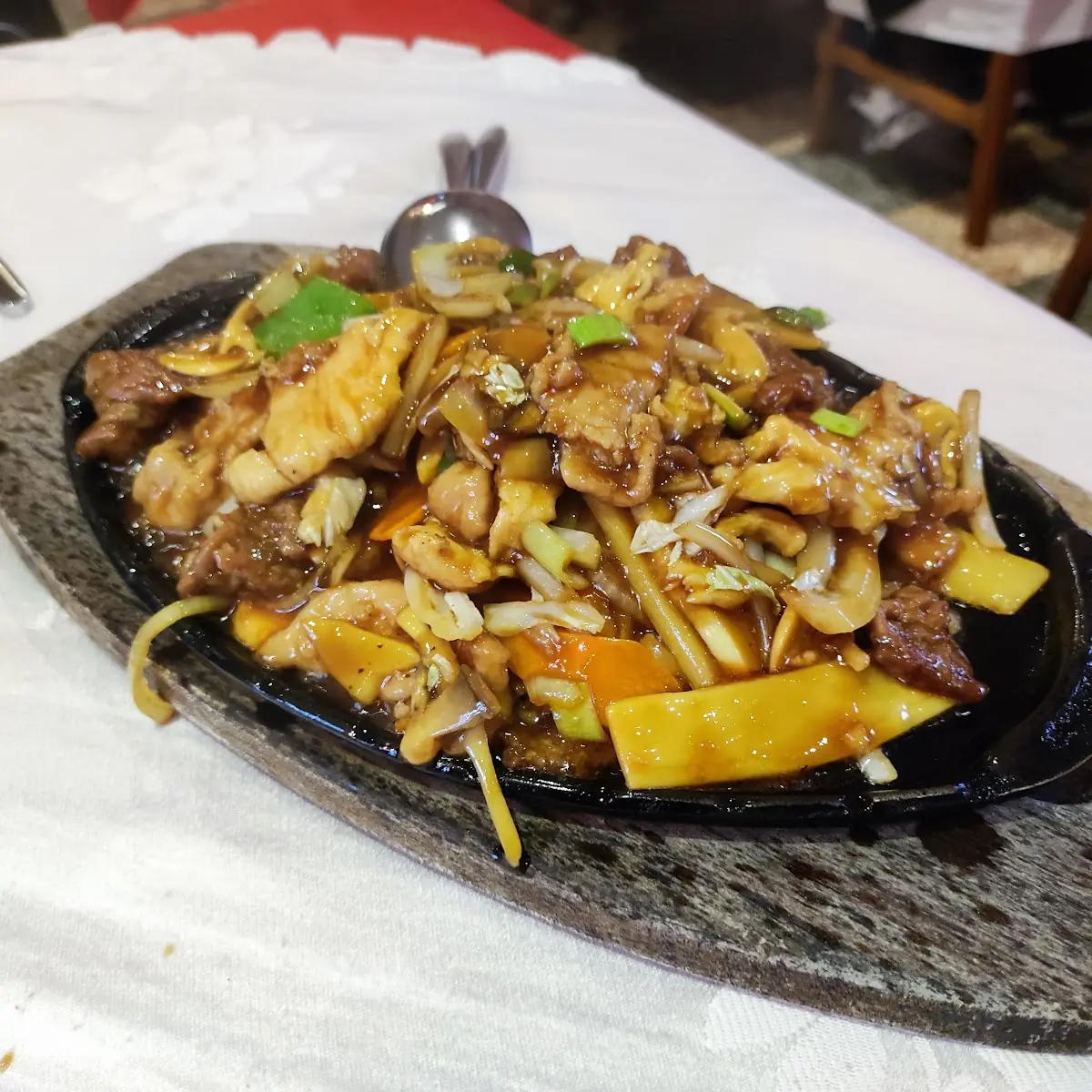 Kou-ba Mit Drei Sorten Fleisch