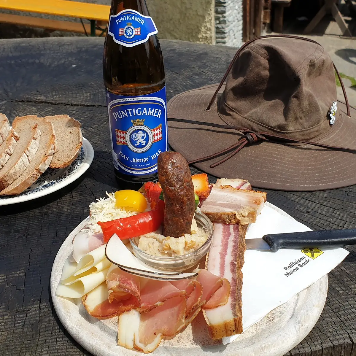 Brettljause Und Bier