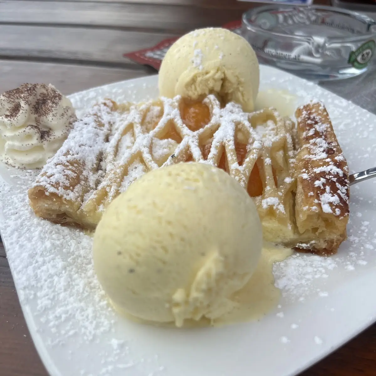 Topfenstrudel