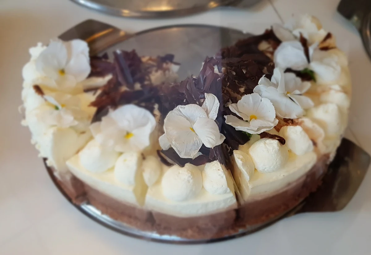 Schoko-sahne Torte