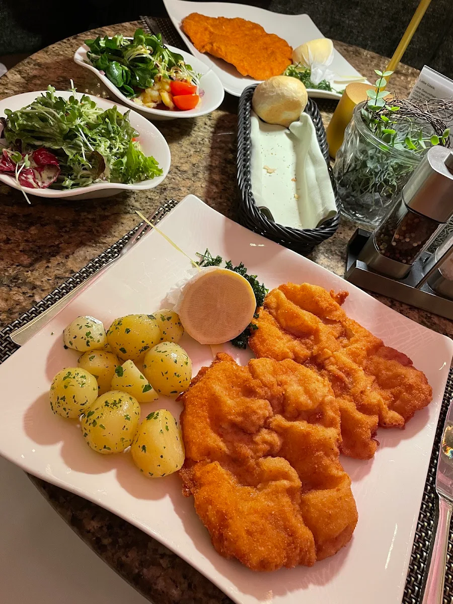 Schnitzel Mit Salat