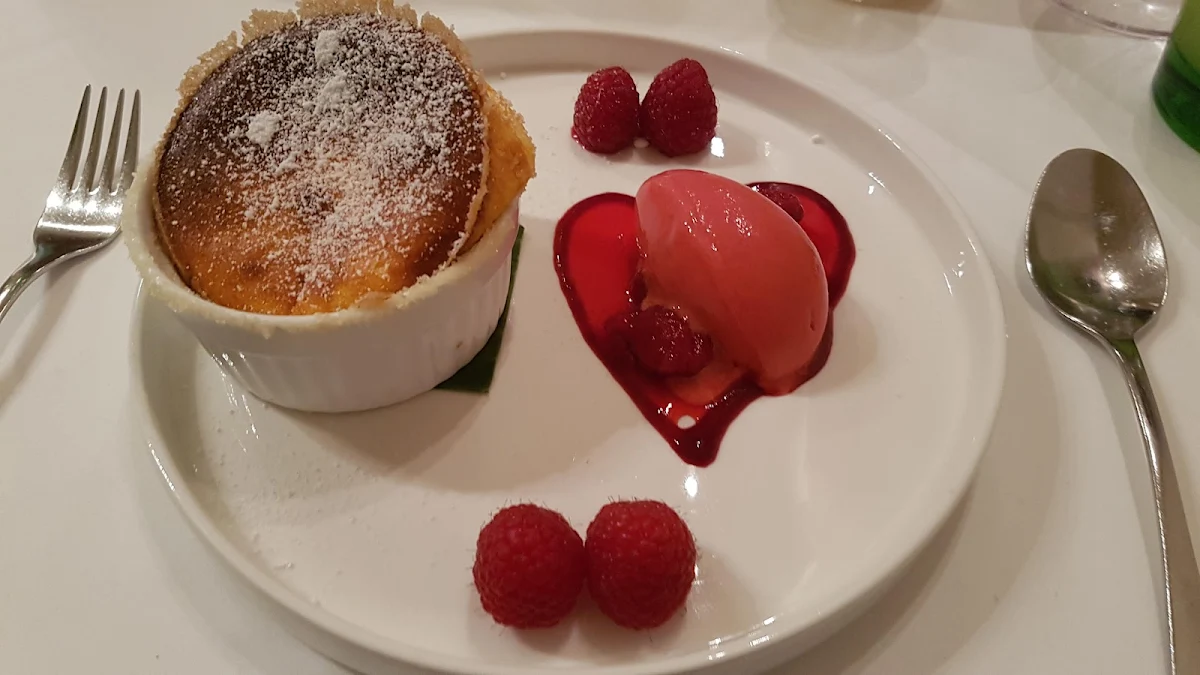 Topfen- Vanillesouflee 2erlei Von Der Himbeere