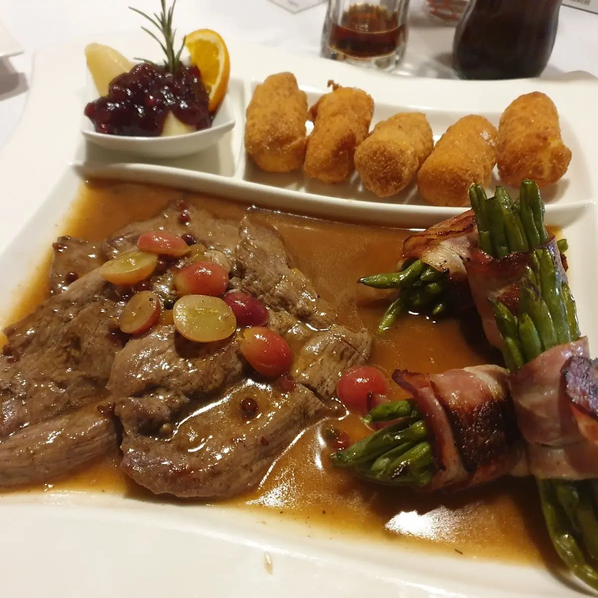 Rehschnitzel In Pfeffersauce