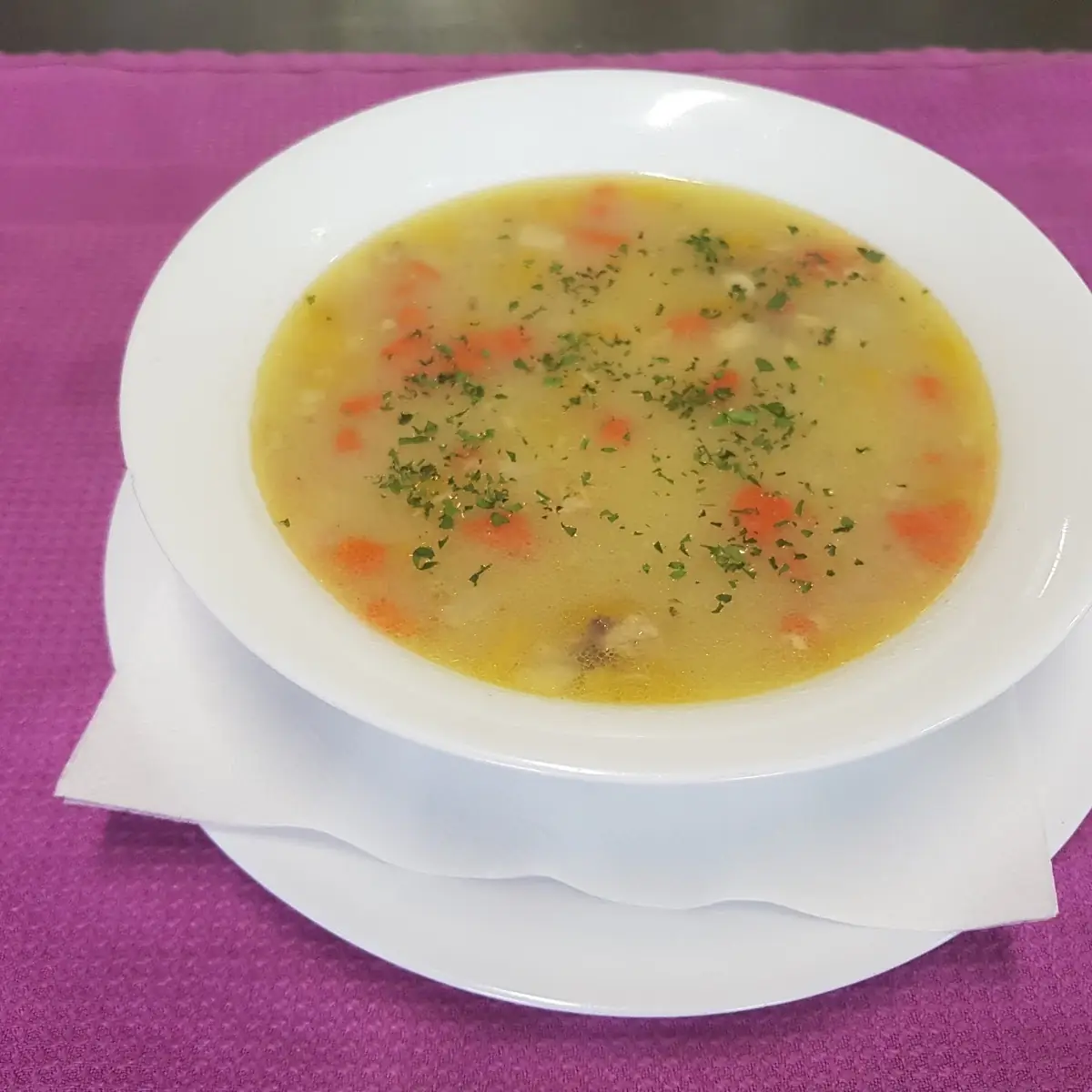 Hühnersuppe
