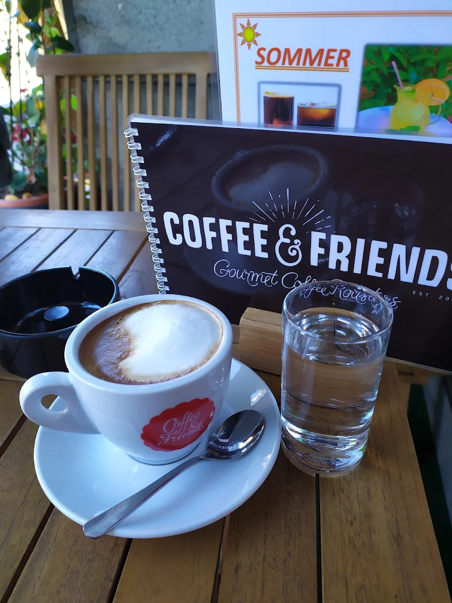 Coffee & Friends