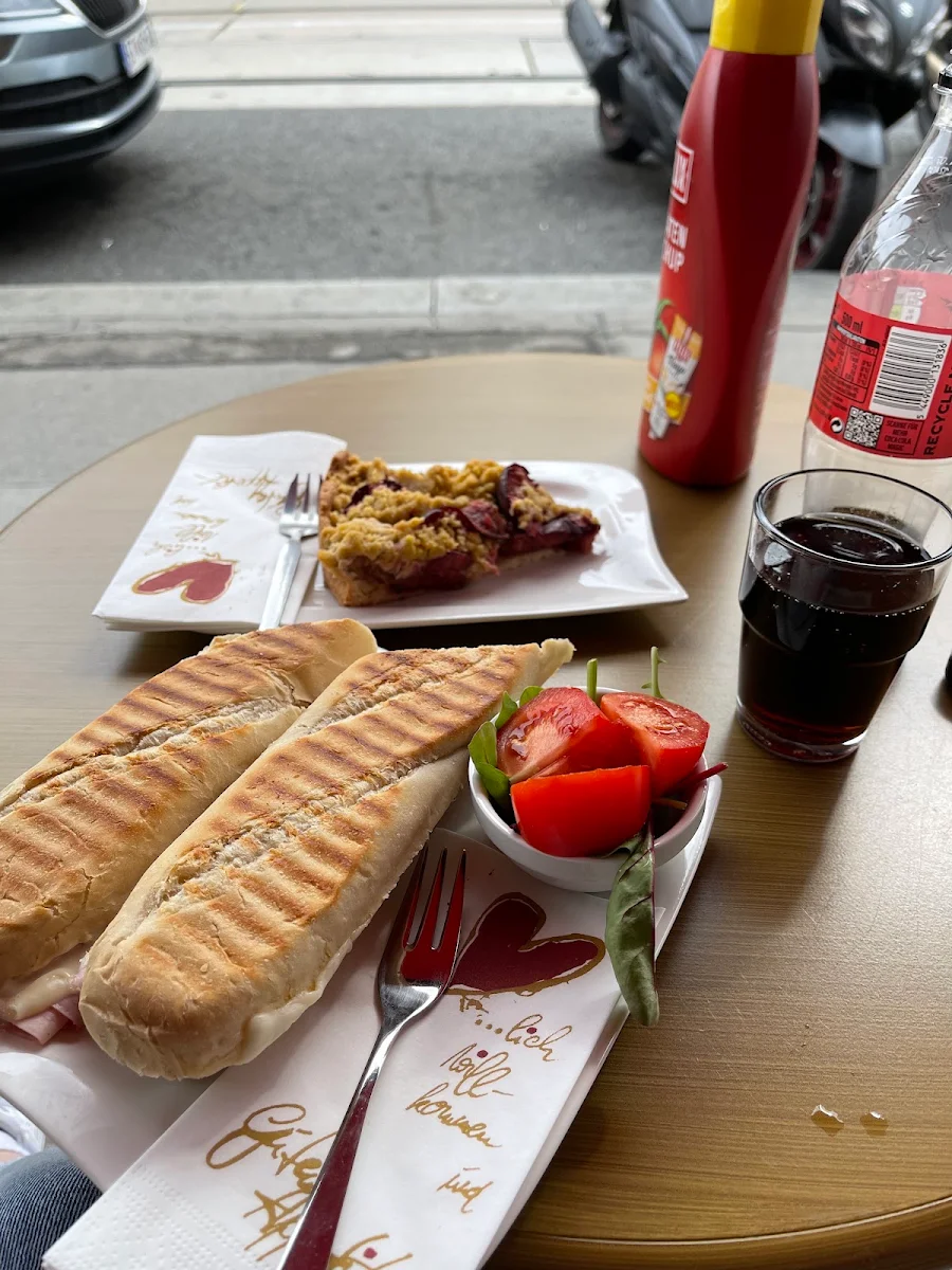 Panini Schinken Käse Und Pflaumenkuchen