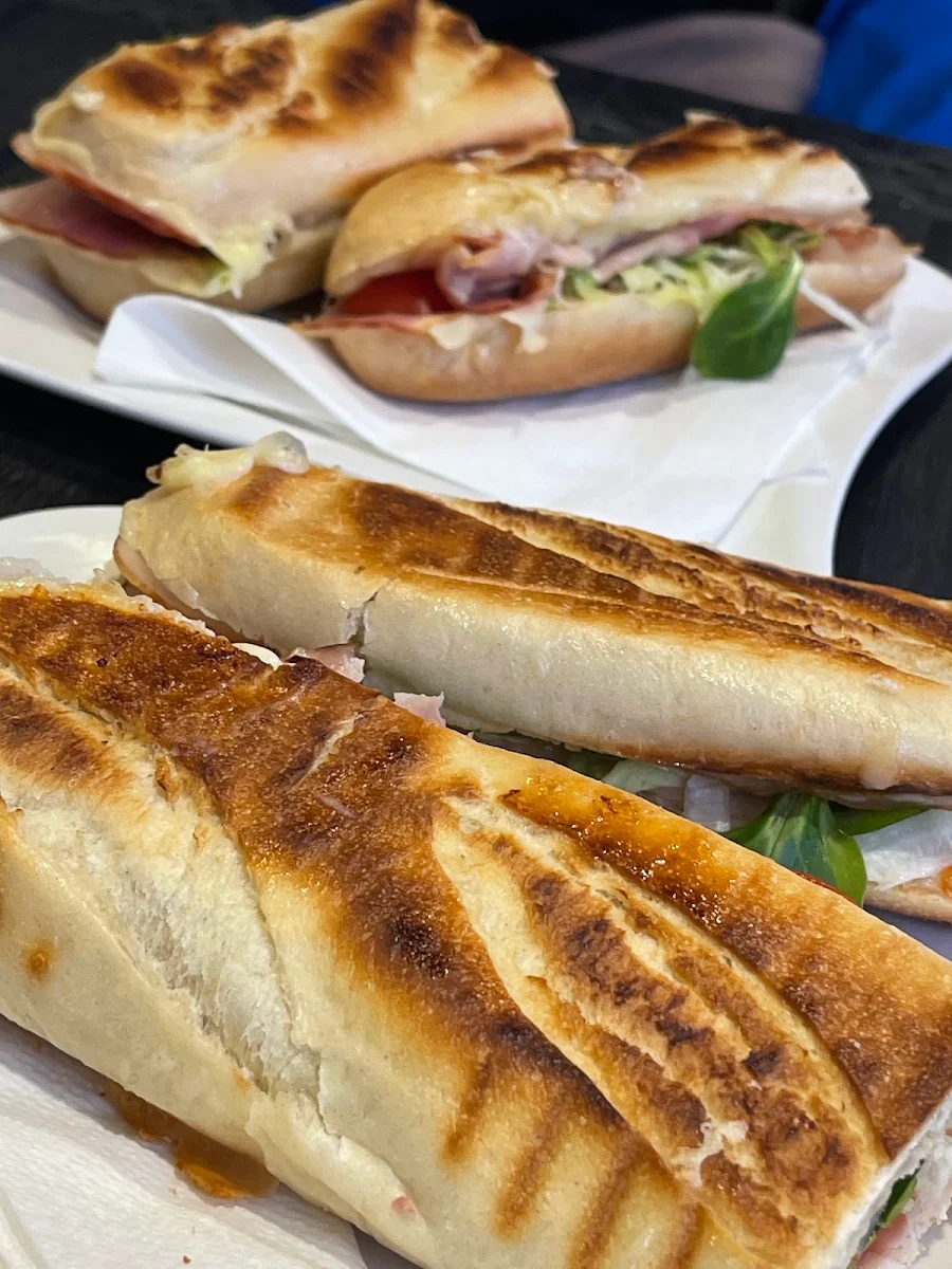 Sandwiches, Coffee & Friends