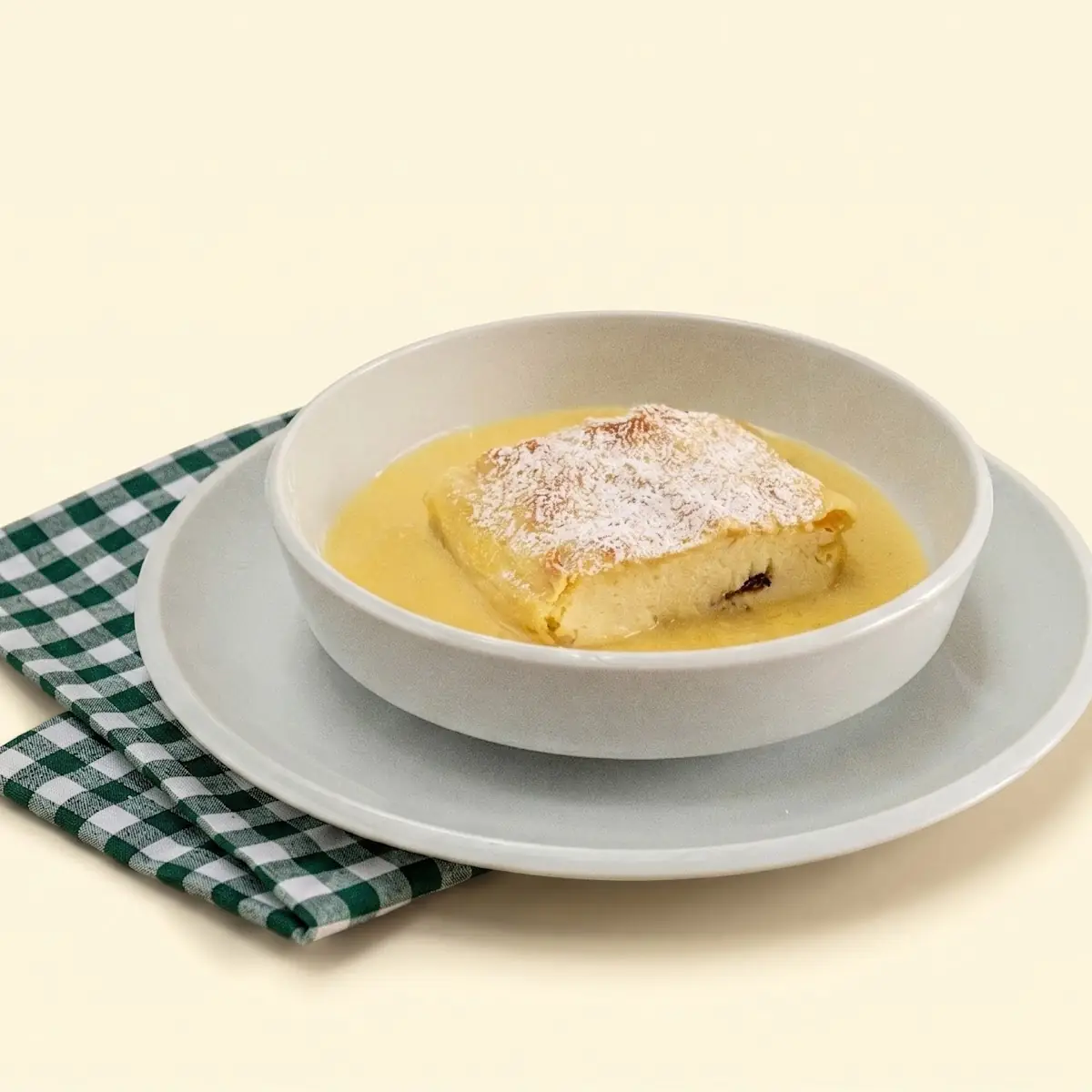 Warmer Topfenstrudel