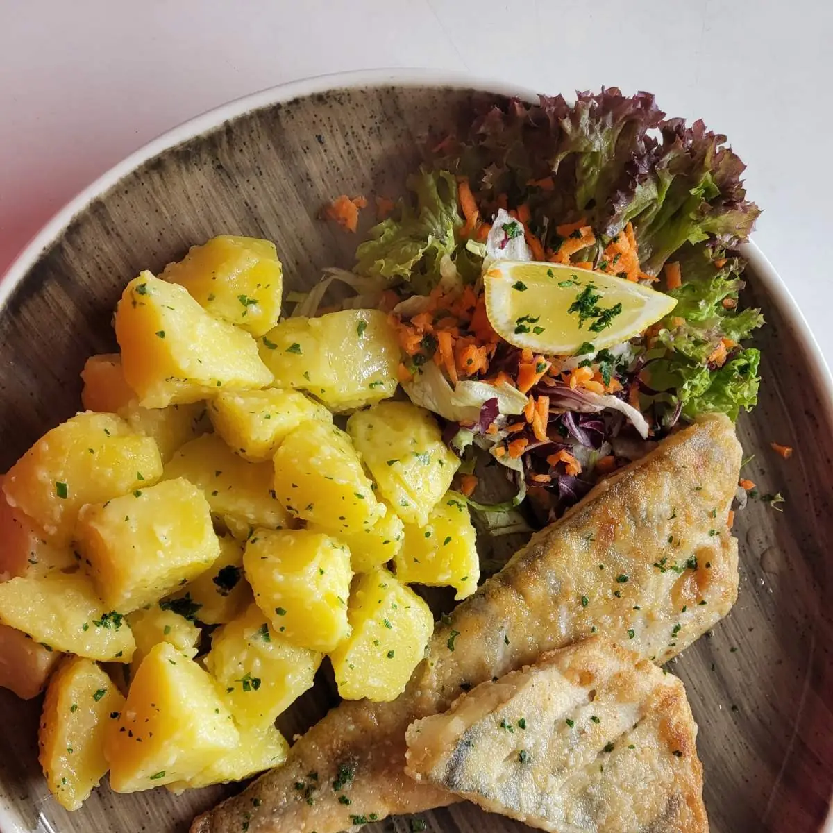Zanderfilet Mit Petersilien Kartoffeln