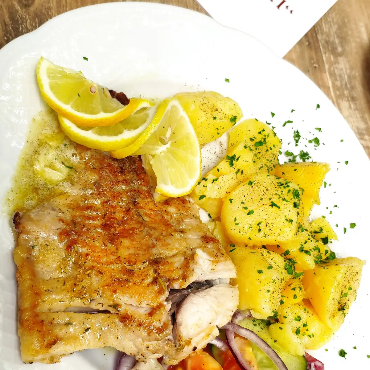 Karpfenfilet Aus Der Pfanne