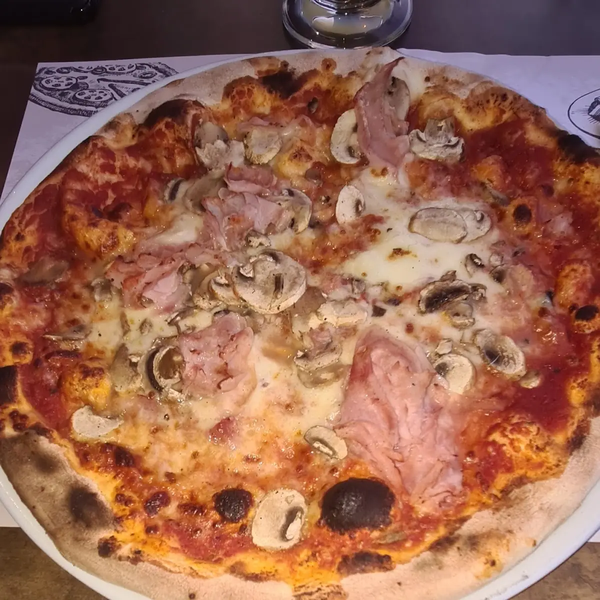 Pizza Prosciutto E Funghi