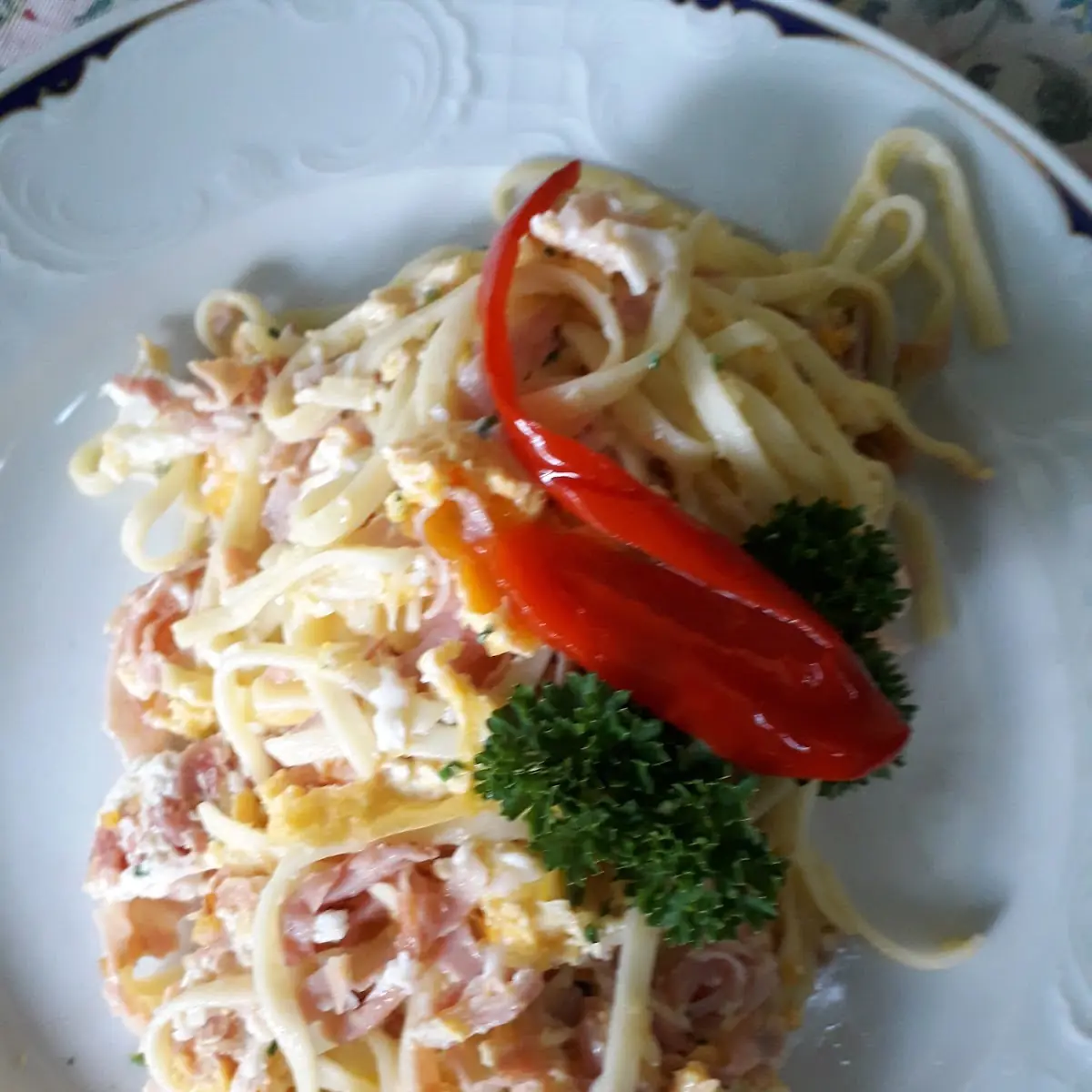 Nudeln Mit Schinken Und Ei