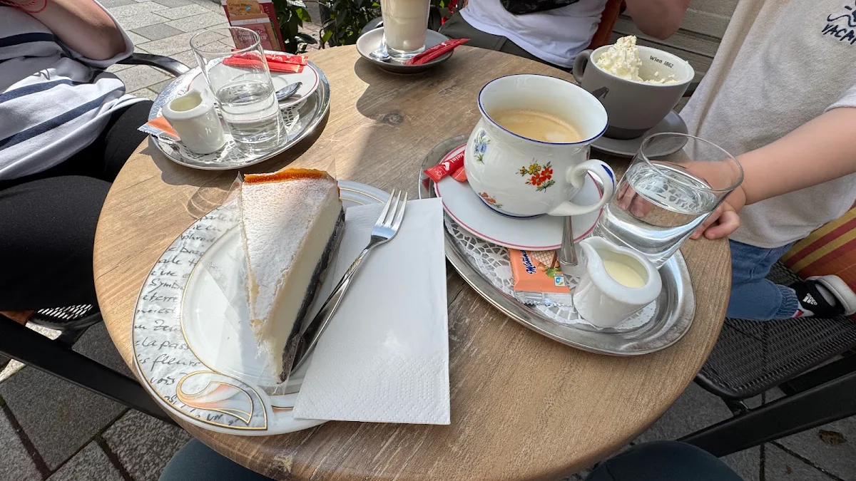 Bester Kuchen Und Kaffee