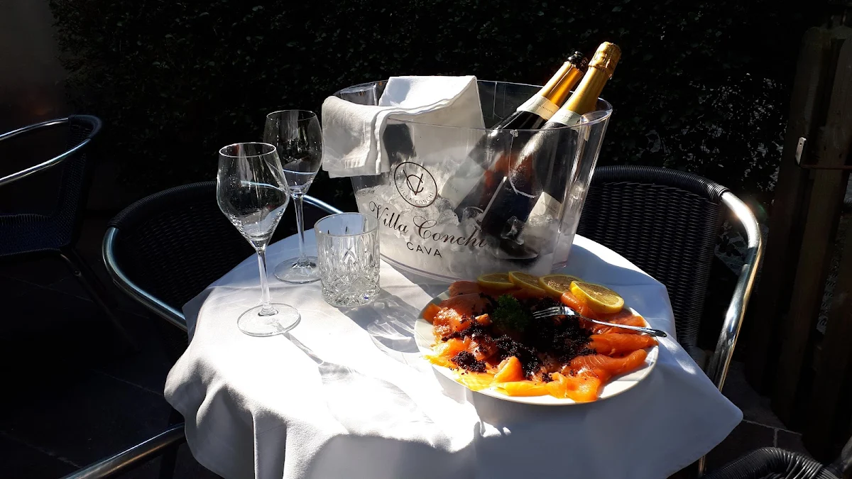 Lachs Und Sekt