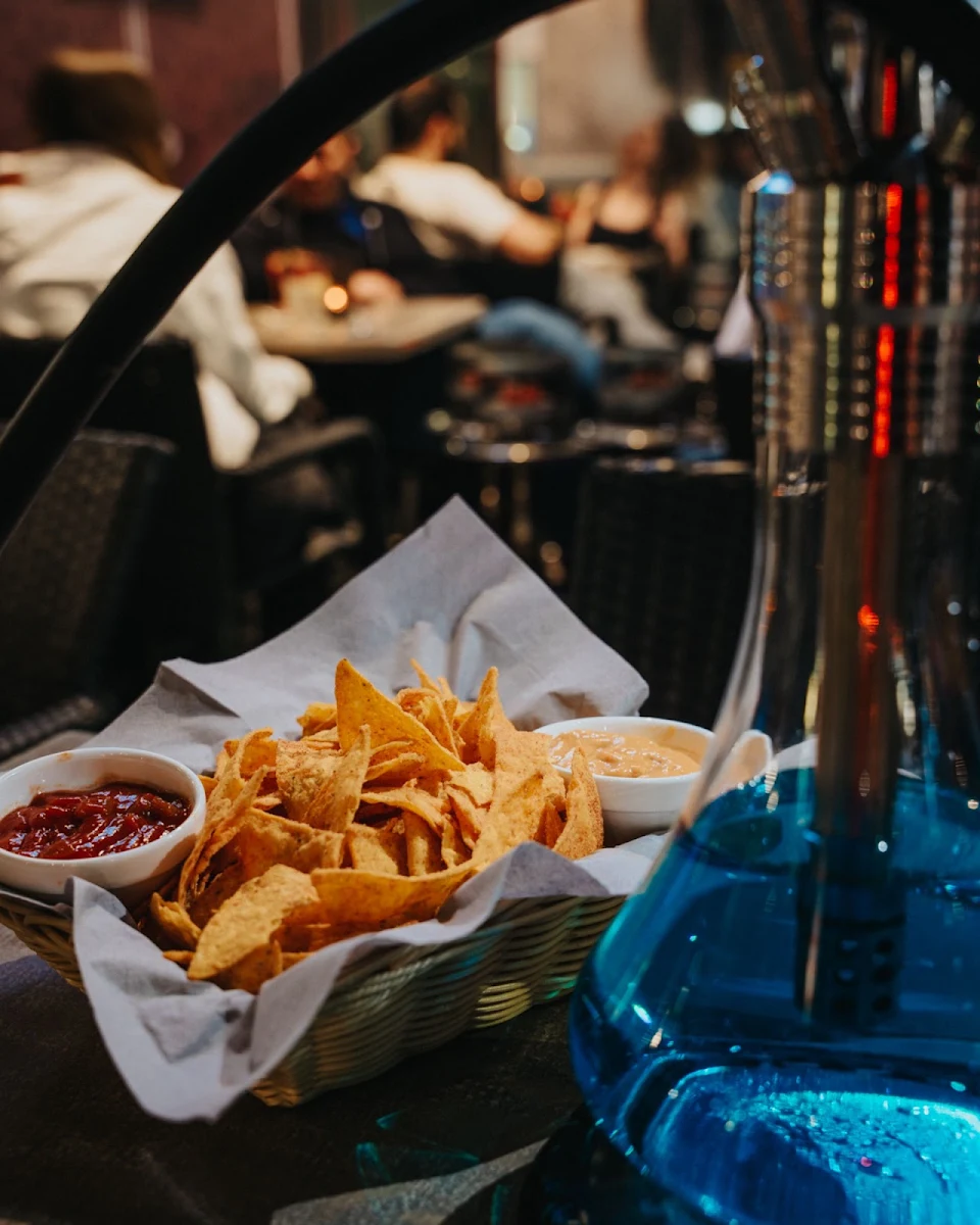Cocktail & Shisha Bar